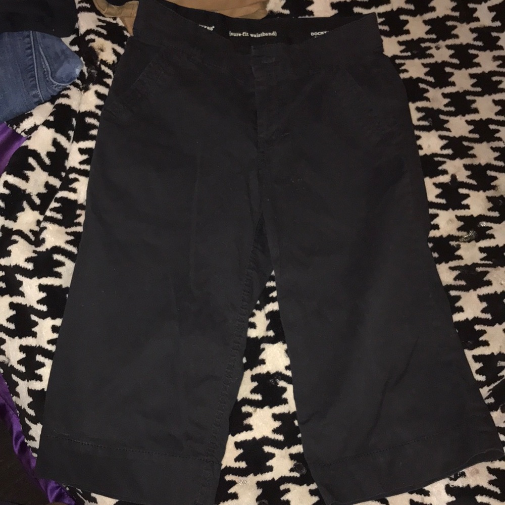 Black dockers